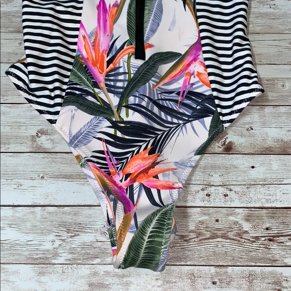 Body Glove Bathing Suit Swimsuit Size Small - Picture 9 of 12